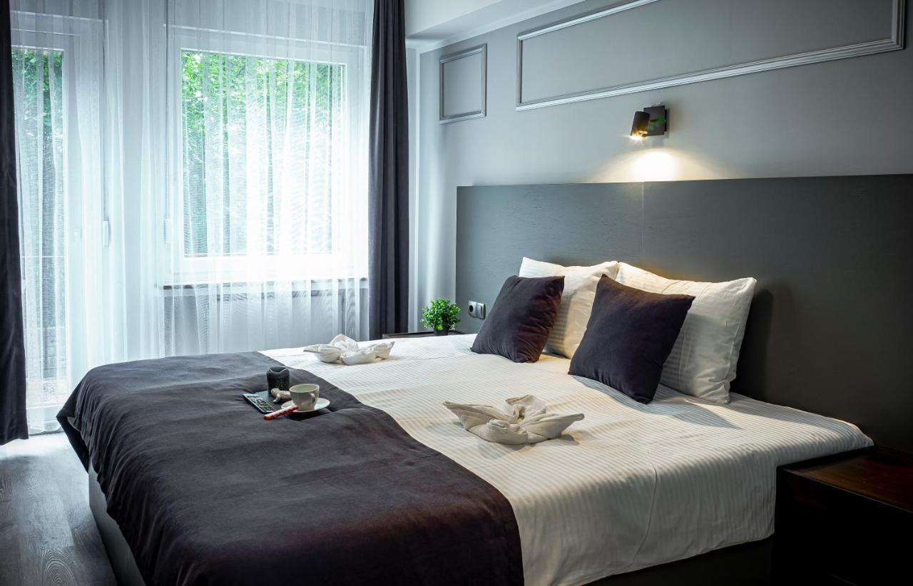 Loewen Hotel ラーデヴォルムヴァルト エクステリア 写真