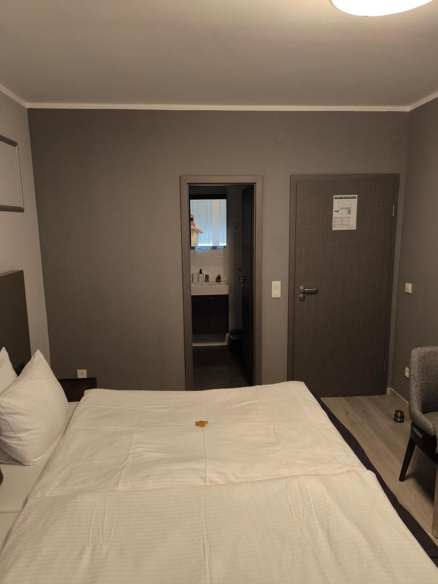 Loewen Hotel ラーデヴォルムヴァルト エクステリア 写真