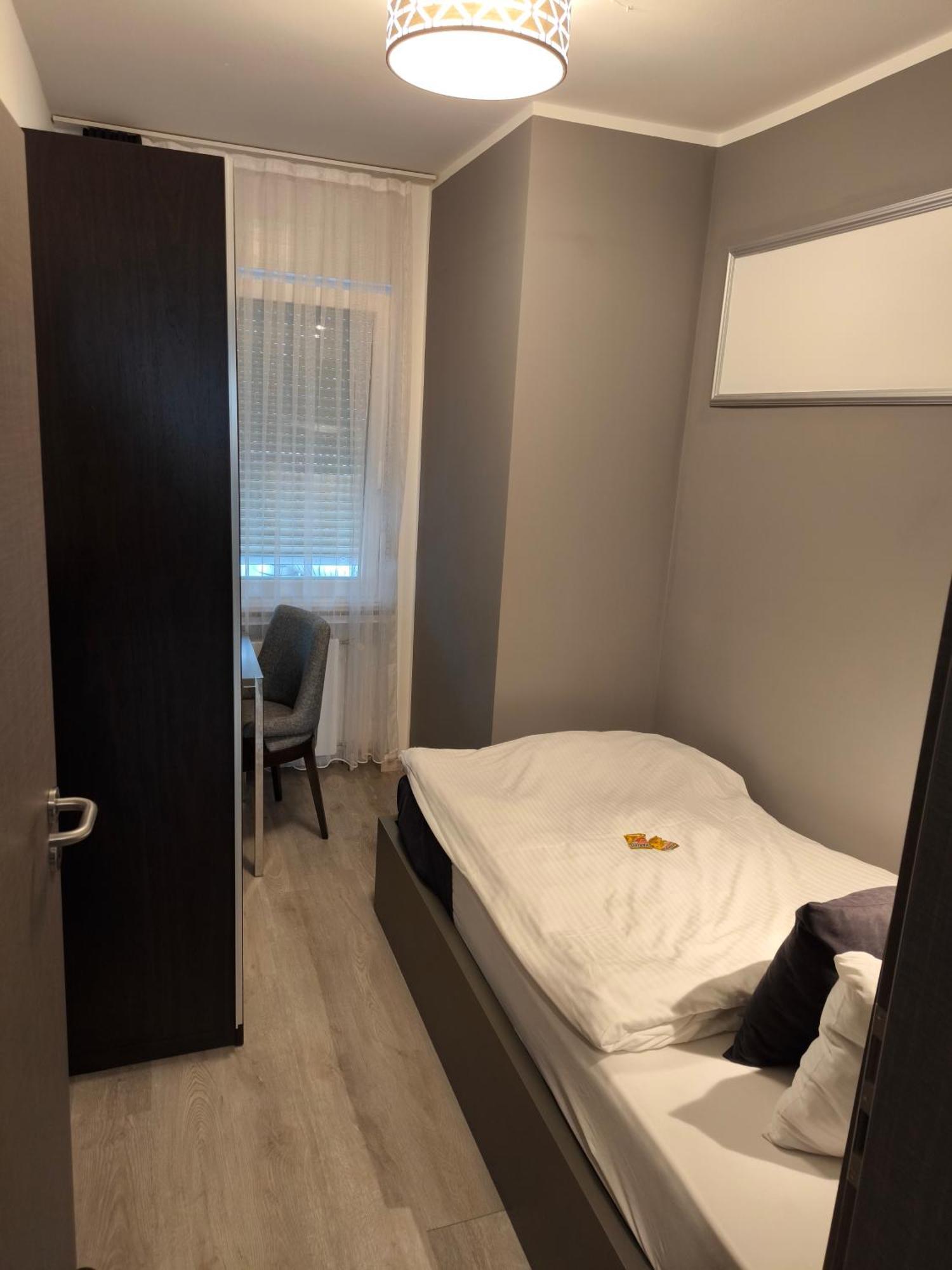 Loewen Hotel ラーデヴォルムヴァルト エクステリア 写真